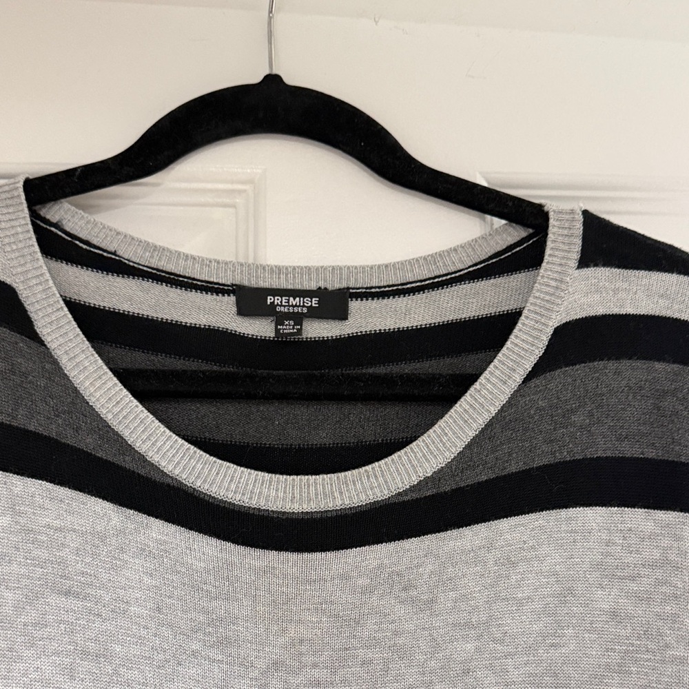 Premise Women’s Crewneck Sweater Dress - Light Gray and Black